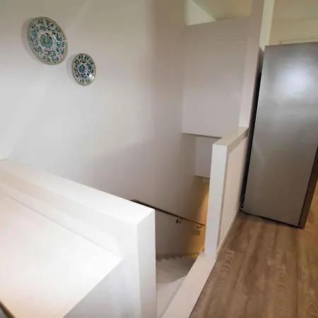 Apartment In 21778