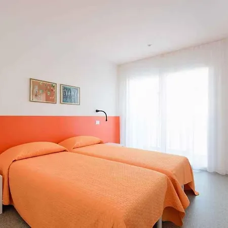 Apartment In 21778 *